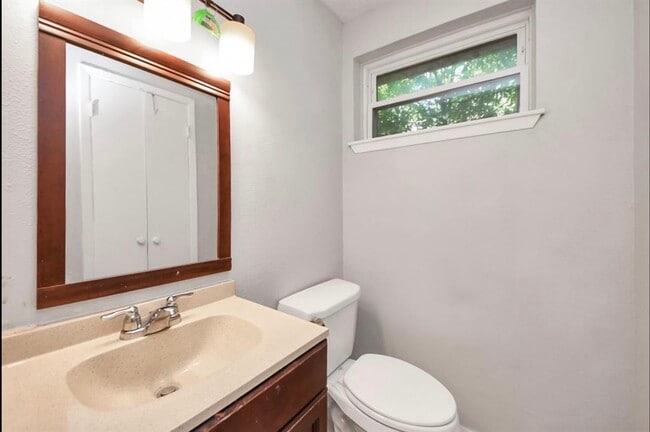 Photo - 12610 Chiswick Rd