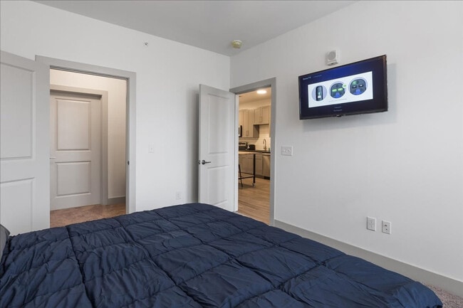 2039 Woodburn Ave Unit SI ID1622823P