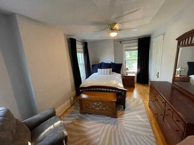 Photo - 3145 5th Ave S