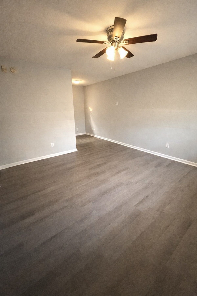 408 Birchwood Dr Unit 408