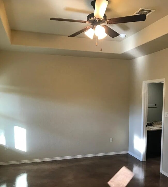 Dormitorio - 402 Joanne Loop