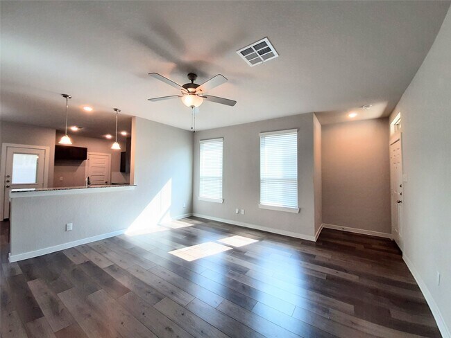 Photo - 25160 Pacific Wren Dr