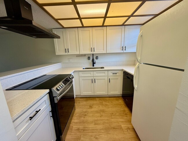 Photo - Serene Living at Townhomes of Lake Seminole 2/1.5 - 2 story condo