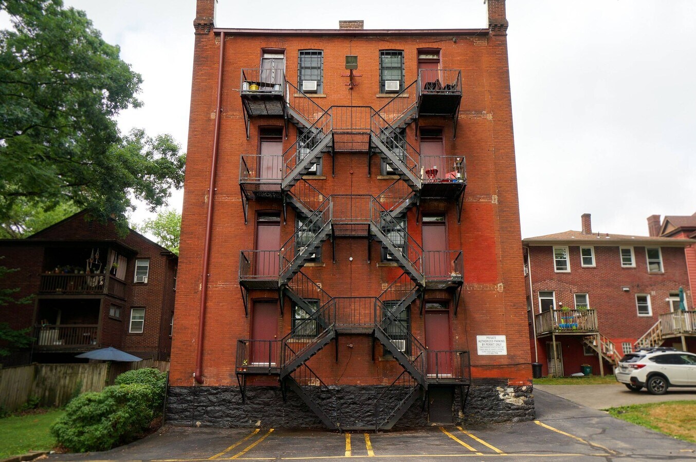 Parking Lot - Tamarind