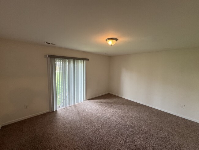 Photo - 172 Drexel Ct