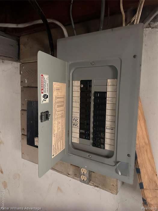 Photo - 15047 Lesure St