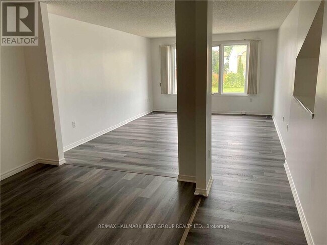 Photo - 39 Ballantine St