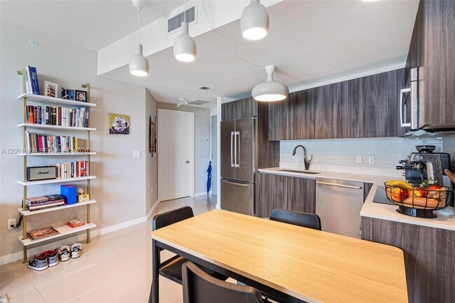 Photo - 488 NE 18th St Unit 401