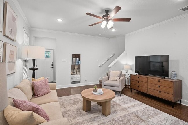 Photo - 10319 Lynwood Branch