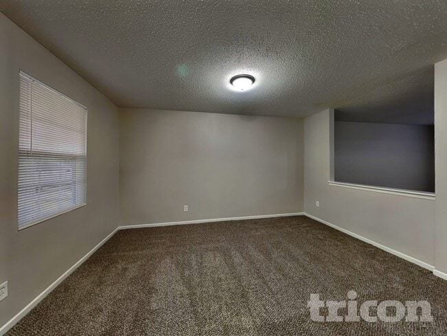 Photo - 2934 Ludwig Dr