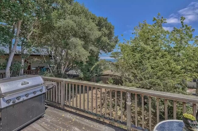 Photo - 862-872 Laine St