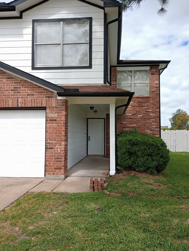 4823 Ridge Harbor Dr