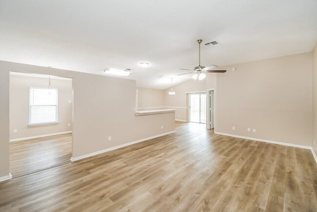 Photo - 1418 Runes Ct