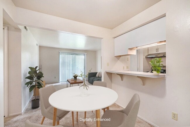 Photo - West Wind Apartments