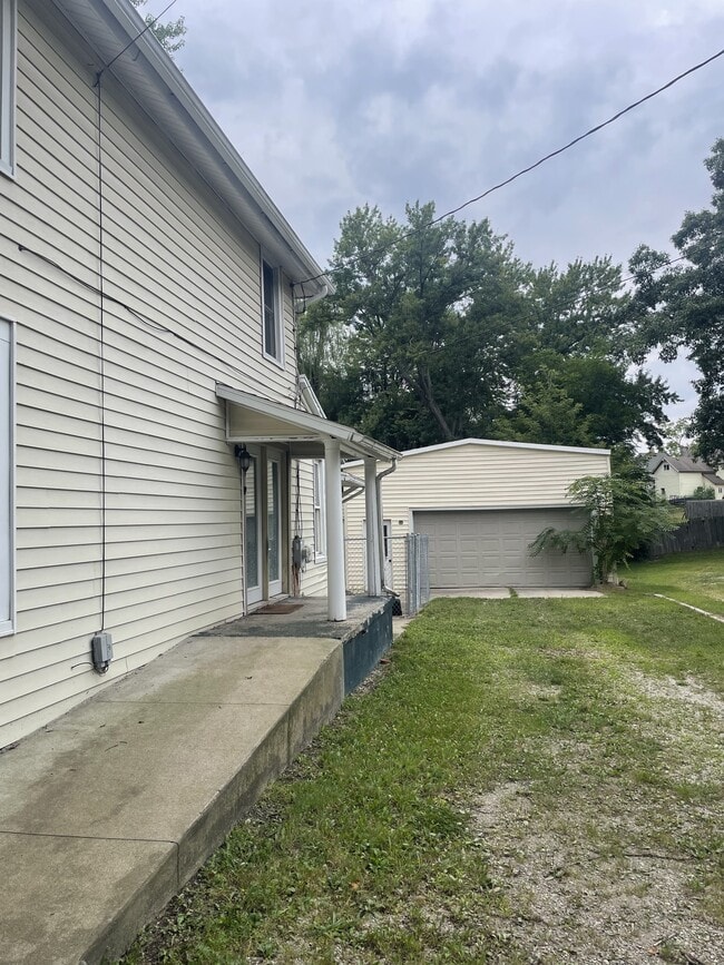 Photo - 34 Oak St