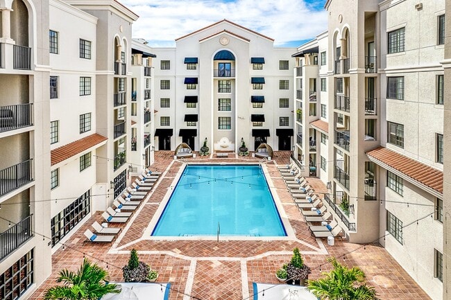 Gables Grand Plaza Apartments