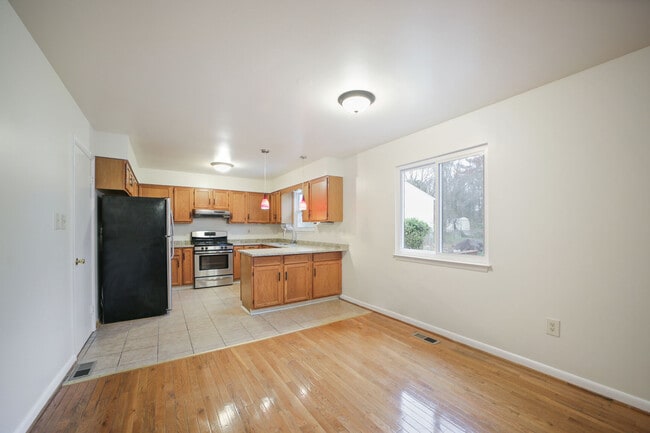 Photo - 11010 Brookland Rd