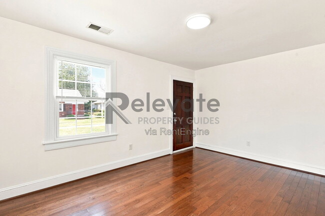 Photo - 400 Dupuy Ave