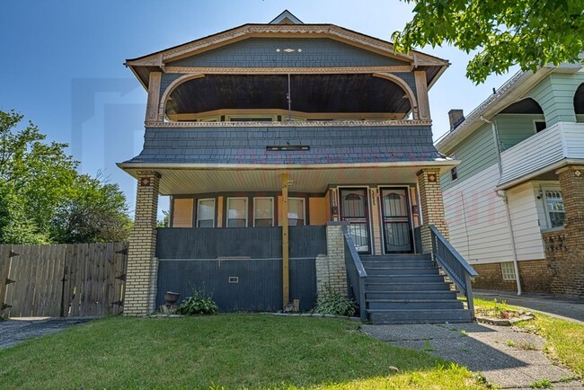 Photo - 3633 E 153rd St Unit Upper