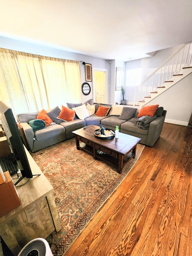 Photo - 6533 Rosemoor St
