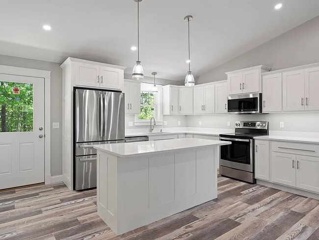 Photo - 108 Eight Rod Rd