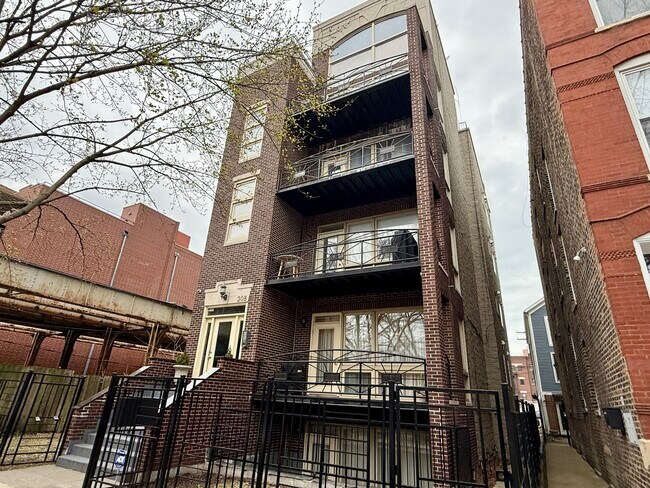 Photo - 308 W Evergreen Ave Unit 1R