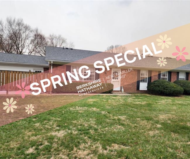 Building Photo - Spring Into Action - Don't Wait For Summer!! Apply Now, Get $1000 OFF Move-In Costs!! Unit 34