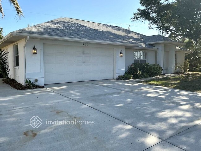 Photo - 423 Azure Rd