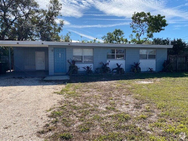 Building Photo - South Tampa Locale! Rental