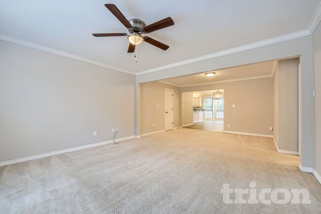 Photo - 606 Shelmar Dr