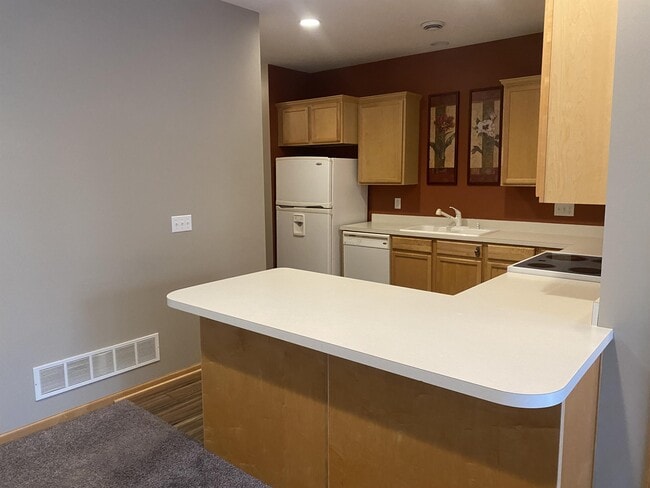 Photo - 6637 Lamplight Dr
