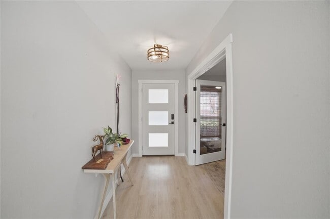 Photo - 1315 Quail Park Dr