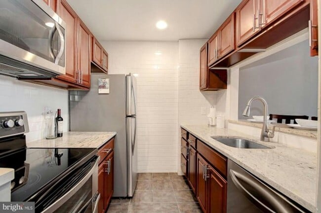 Photo - Gorgeous Canton Shipyard 2bd/2ba Condo w/ ...