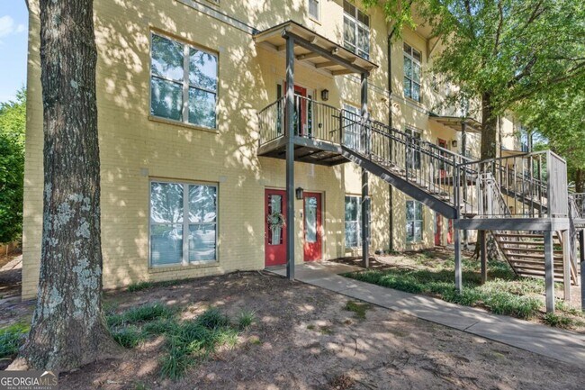 Building Photo - 1195 Milton Terrace SE Unit 2201