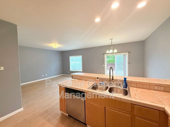 Photo - 5602 NE 64th Street