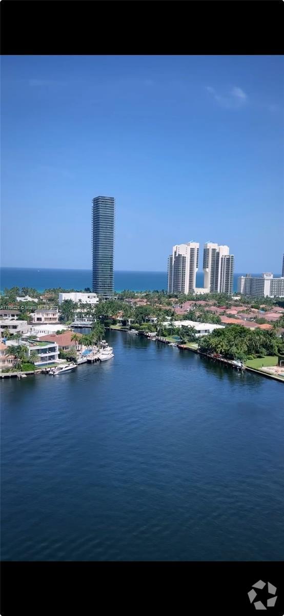 Building Photo - 19707 Turnberry Way Unit # 19H Rental
