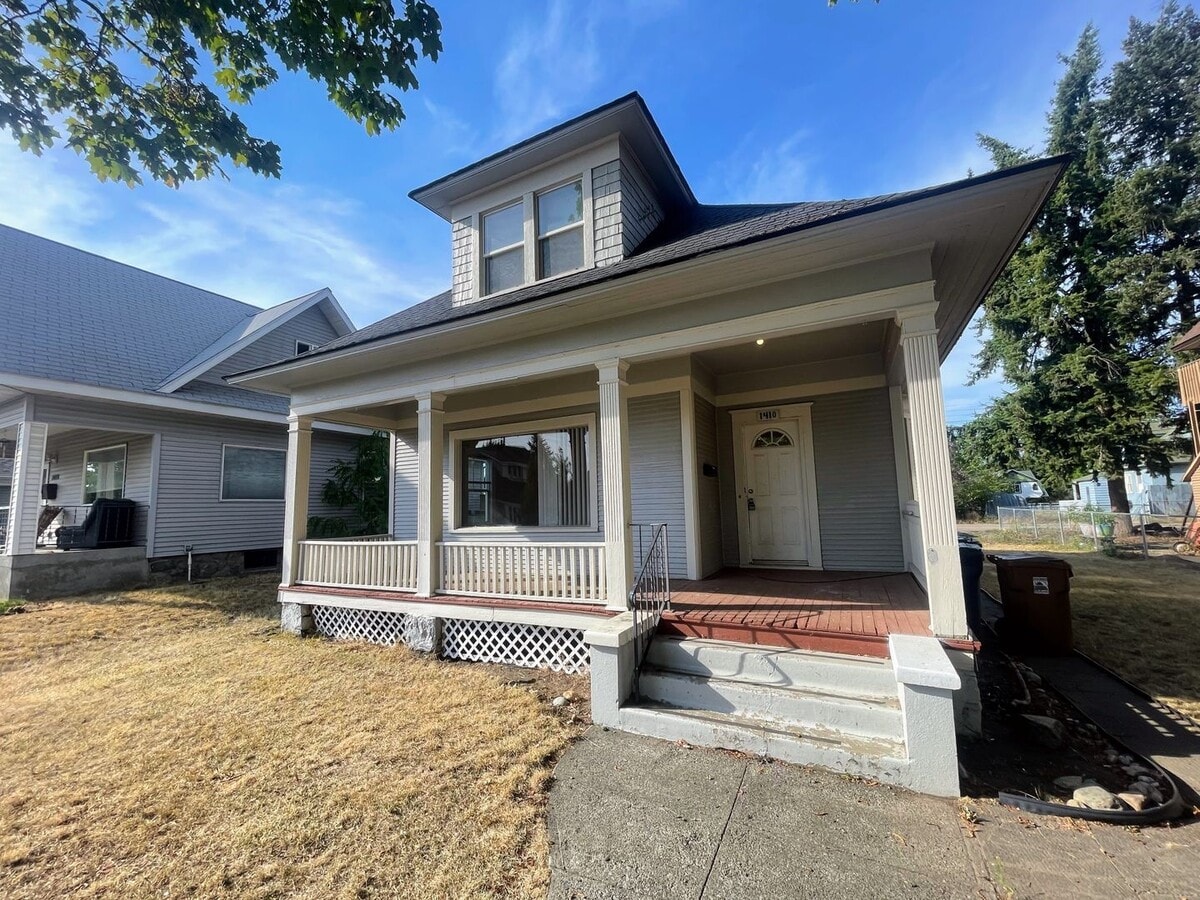 Photo - 1410 W Spofford Ave