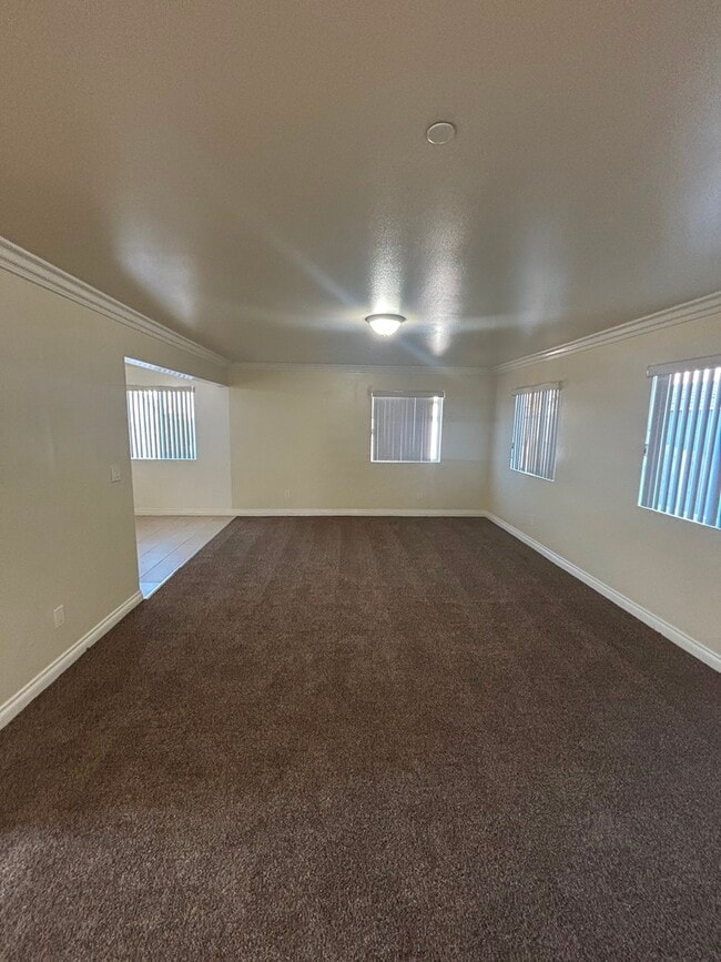 347 E 118th Pl