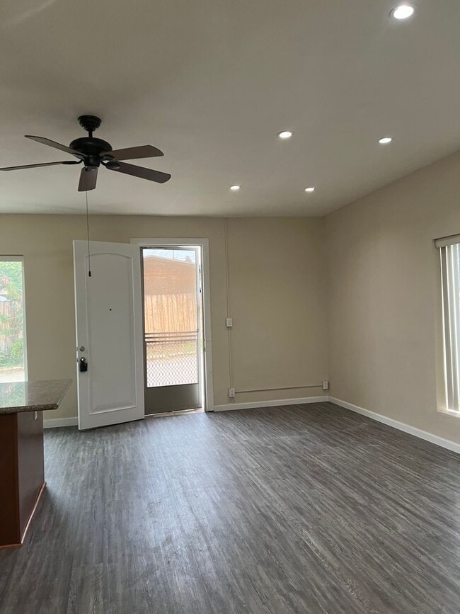 Photo - 12652 Julian Ave Unit 1