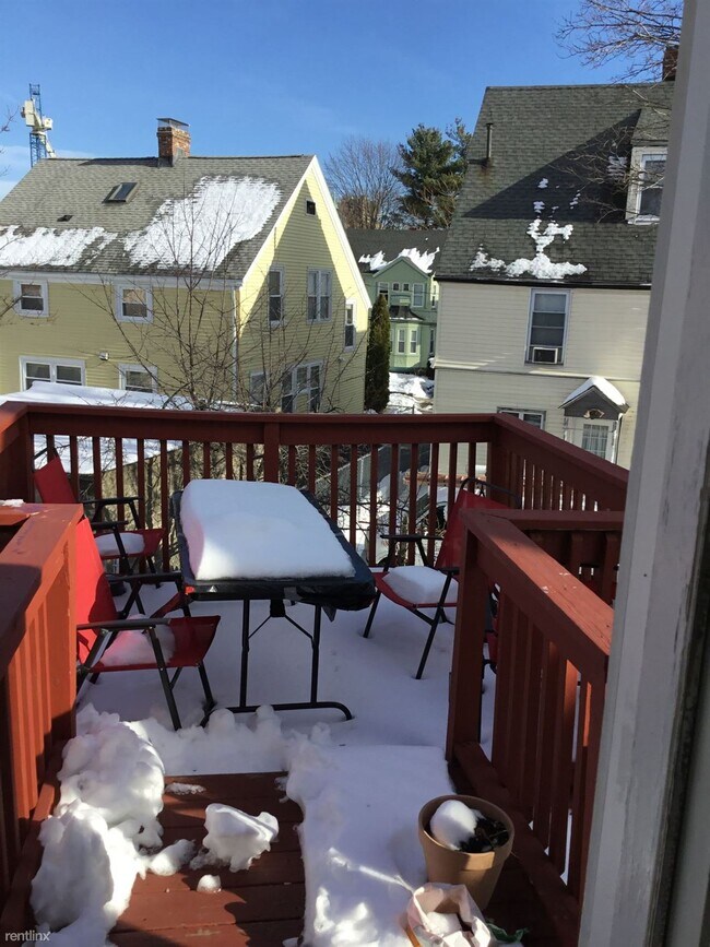 Photo - 4 br, 2 bath House - 86 Linden St # 2