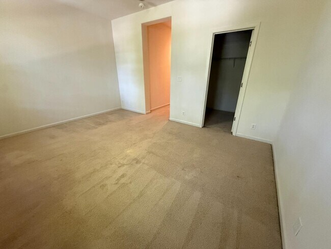 Photo - 2492 Autumnvale Dr