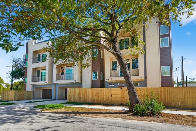 Photo - 3311 Nettleton St