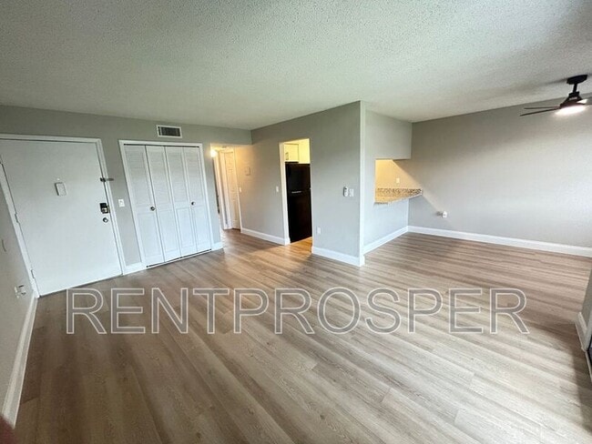 Building Photo - 5317 Curry Ford Rd Unit #N205 Rental