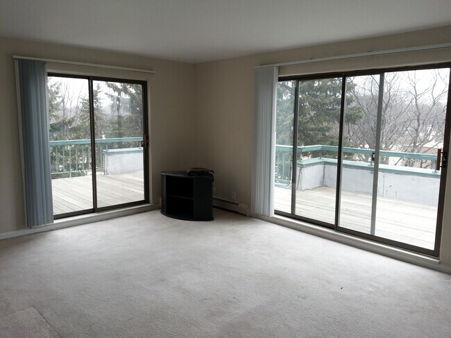 Photo - 1931 Prairie Sq Unit 312