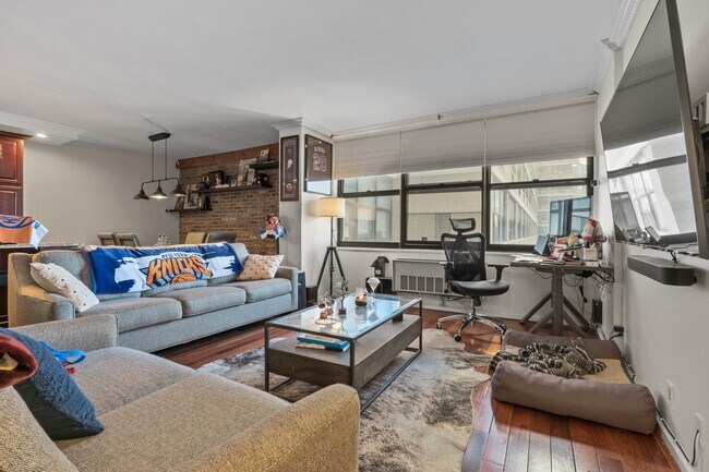 Building Photo - 7002 JFK Blvd E Unit 11A
