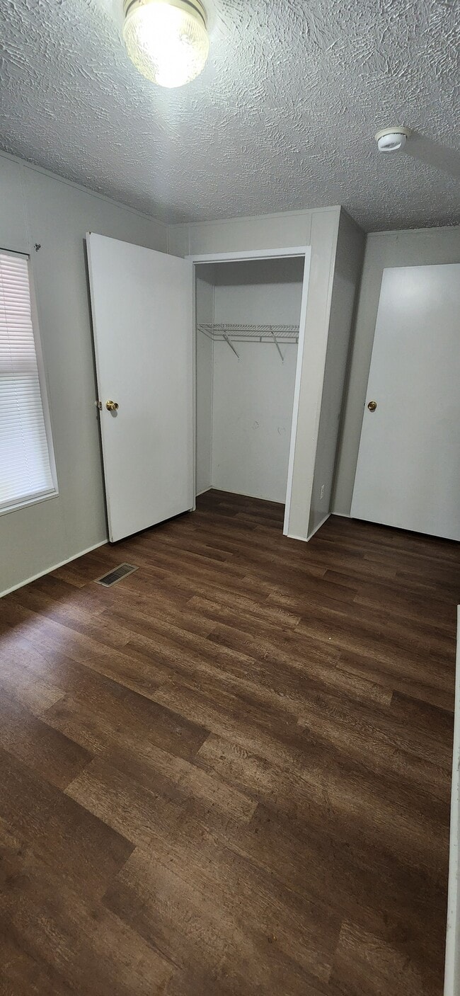120 Pecan St