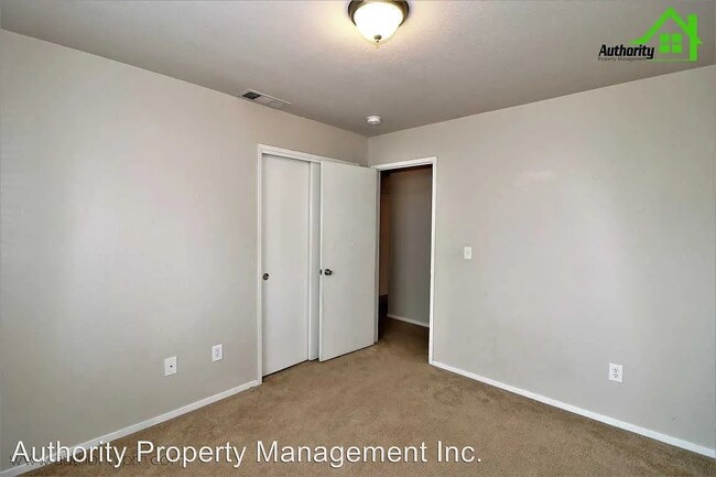 Photo - 2835 Tropicana Ct