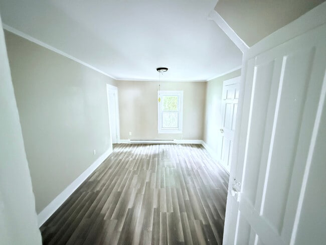 Building Photo - 215 Old Rte 22