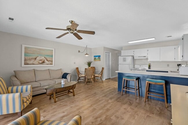 Photo - ***Seasonal rental with all utilities avai...