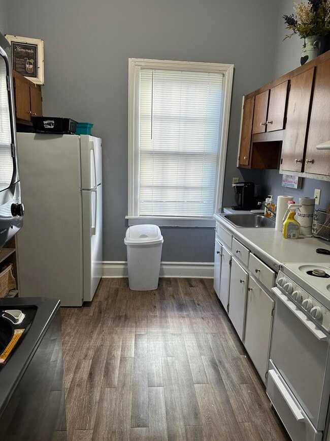 Photo - 133 Broad St